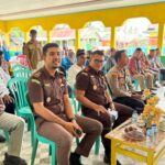 Kajari SBB Berikan Penyuluhan Hukum Gratis kepada Mahasiswa KKN Unpatti di Dusun Pelita Jaya